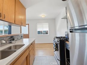 1020 E 2nd Street 10, Long Beach CA 90802