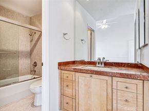 1418 26th 5, Santa Monica CA 90404