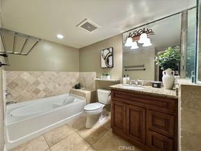 4733 Elmwood Avenue 102, Los Angeles CA 90004
