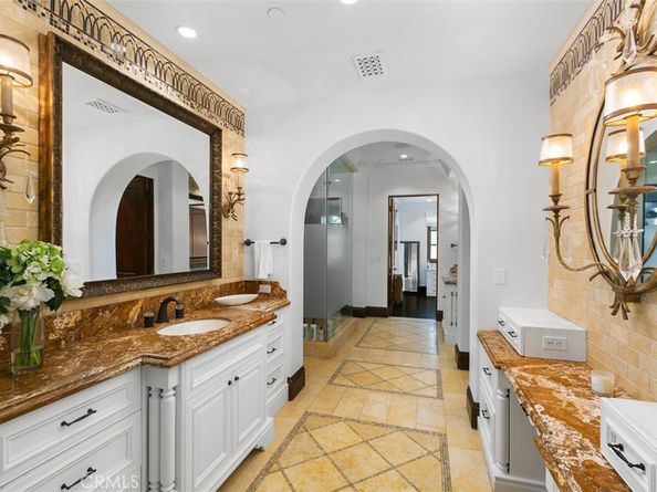51 Echo Glen, Irvine CA 92603