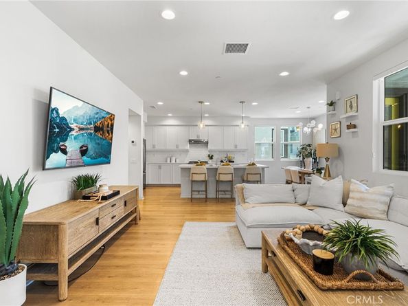 110 Fable, Irvine CA 92618