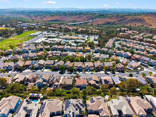 33 Grassy Knoll Lane, Rancho Santa Margarita CA 92688
