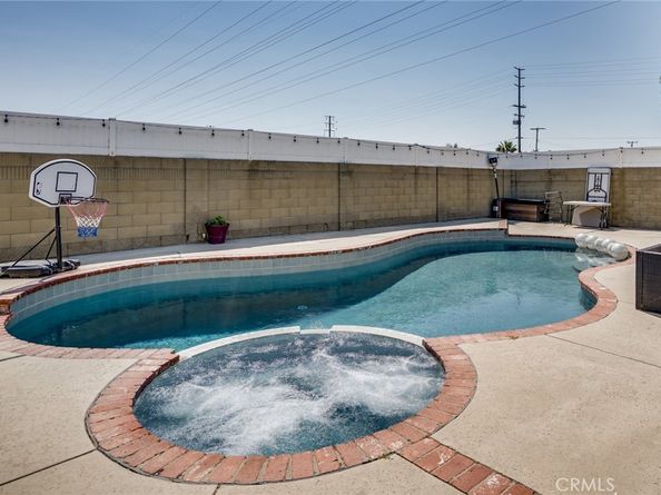 19202 Hickory Lane, Huntington Beach CA 92646