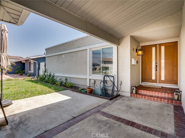 19202 Hickory Lane, Huntington Beach CA 92646