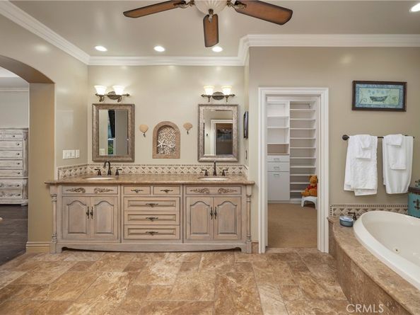 6403 Royal Grove Drive, Huntington Beach CA 92648