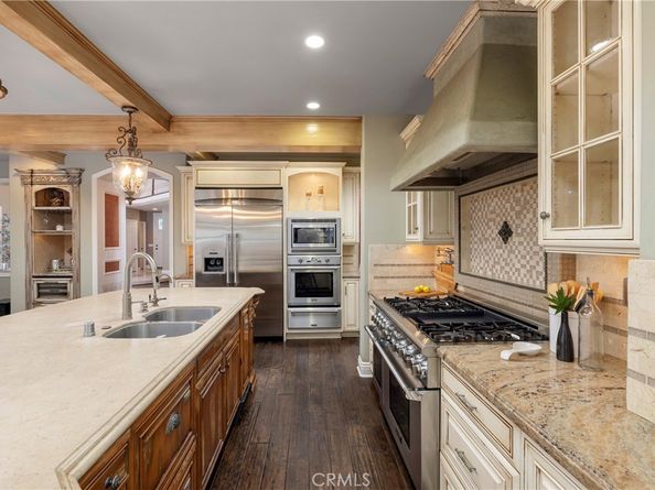 6403 Royal Grove Drive, Huntington Beach CA 92648