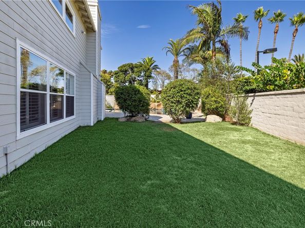 6403 Royal Grove Drive, Huntington Beach CA 92648