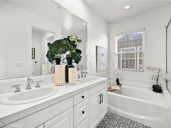 14 Passaflora Lane, Ladera Ranch CA 92694