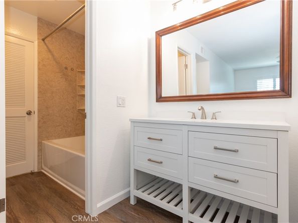 26328 Via Roble 28, Mission Viejo CA 92691