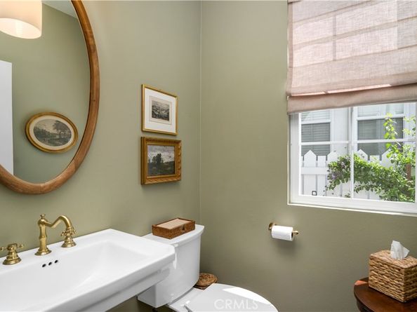 90 Winslow Lane, Irvine CA 92620