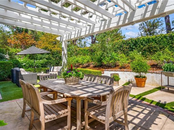 90 Winslow Lane, Irvine CA 92620