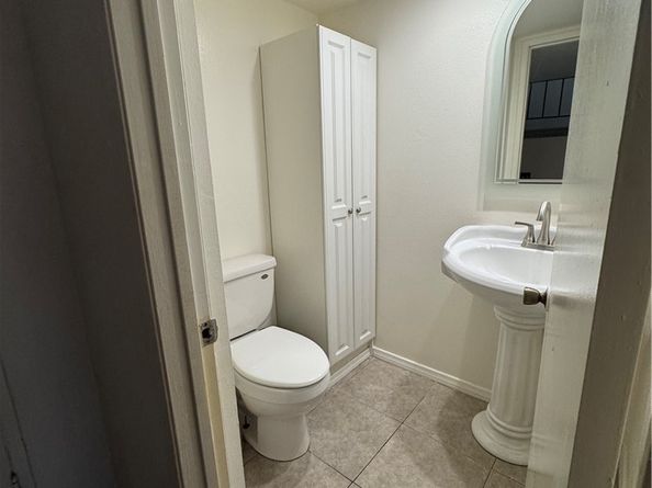 2309 W Flora Street, Santa Ana CA 92704