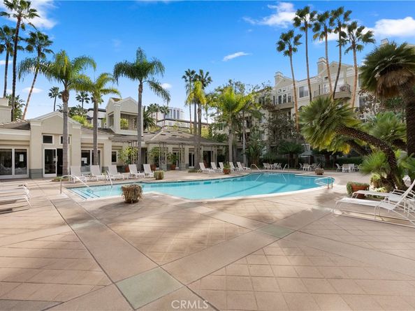 2243 Martin 207, Irvine CA 92612