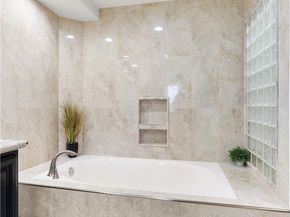 2243 Martin 207, Irvine CA 92612