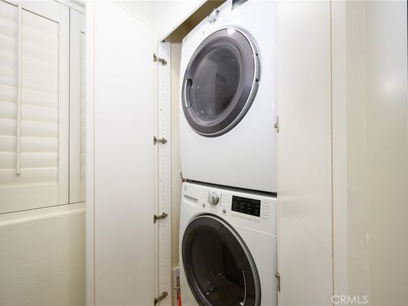 2243 Martin 207, Irvine CA 92612