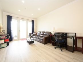 2243 Martin 207, Irvine CA 92612