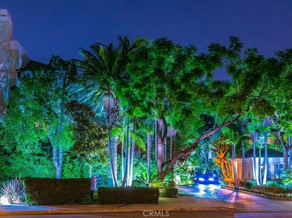 2243 Martin 207, Irvine CA 92612