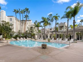 2243 Martin 207, Irvine CA 92612