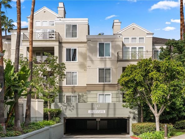 2243 Martin 207, Irvine CA 92612