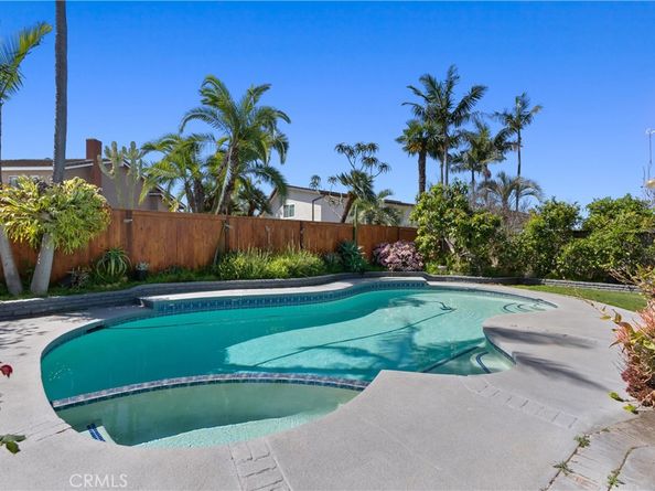 8582 Salt Lake Drive, Huntington Beach CA 92646