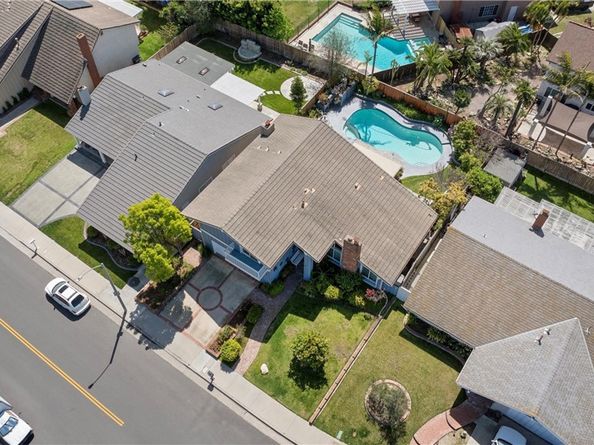 8582 Salt Lake Drive, Huntington Beach CA 92646