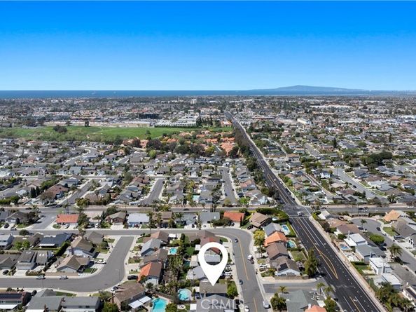 8582 Salt Lake Drive, Huntington Beach CA 92646