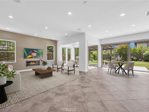 65 Rexford, Irvine CA 92620
