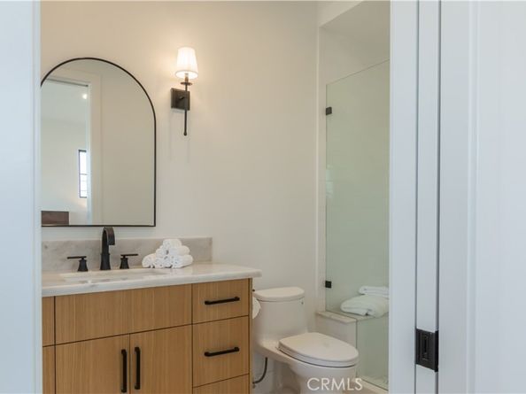 600 Powell Place, Newport Beach CA 92663