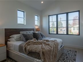 600 Powell Place, Newport Beach CA 92663