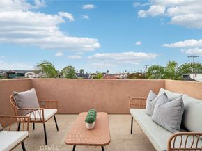 526 12th, Huntington Beach CA 92648