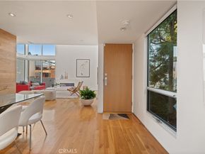 34 S Venice Boulevard 2, Venice CA 90291