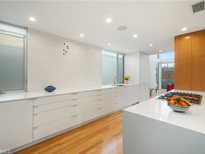 34 S Venice Boulevard 2, Venice CA 90291