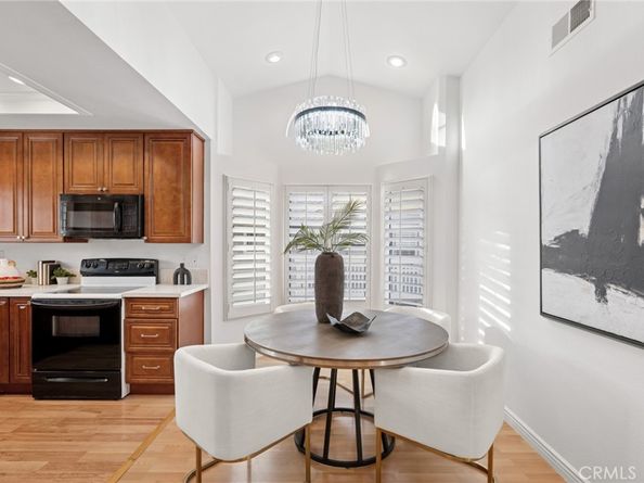 127 Huntington, Irvine CA 92620