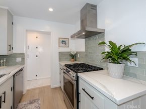 83 63rd Place, Long Beach CA 90803