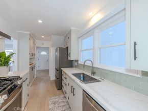 83 63rd Place, Long Beach CA 90803