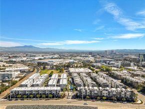 162 Placemark, Irvine CA 92614