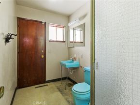 1501 La Loma, North Tustin CA 92705