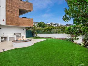 3920 E Coast Highway, Corona Del Mar CA 92625