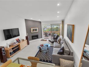 128 Villa Point, Newport Beach CA 92660