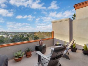128 Villa Point, Newport Beach CA 92660