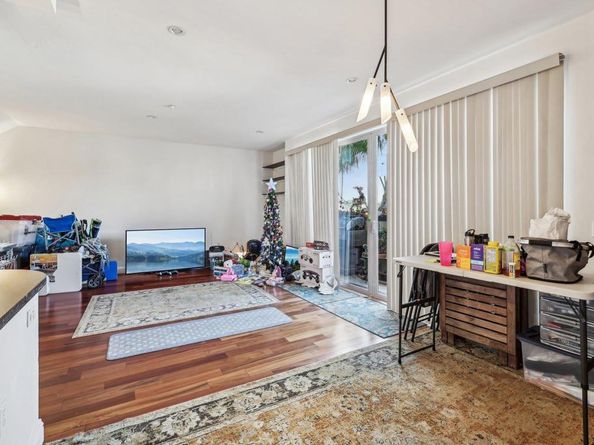 3972 Albatross St 203, San Diego CA 92103
