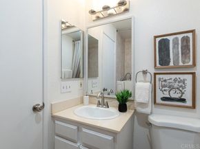 7263 Camino Degrazia 31, San Diego CA 92111