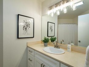 7263 Camino Degrazia 31, San Diego CA 92111