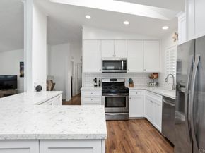 6494 Friendly Place, Carlsbad CA 92011