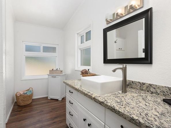6494 Friendly Place, Carlsbad CA 92011