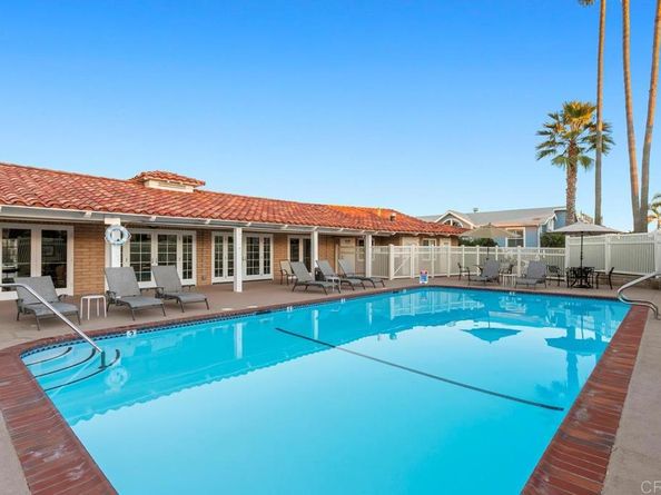 6494 Friendly Place, Carlsbad CA 92011