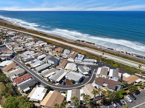6494 Friendly Place, Carlsbad CA 92011
