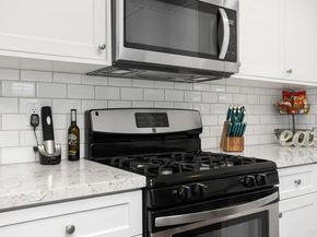 6494 Friendly Place, Carlsbad CA 92011