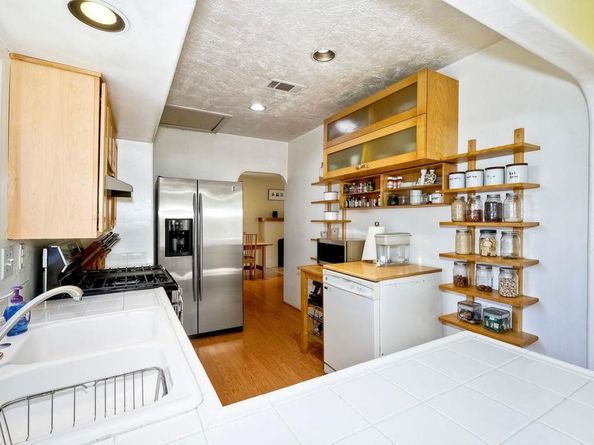 4612 Hamilton Street, San Diego CA 92116