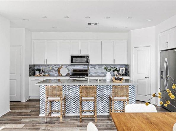 1267 Via Lucero, Oceanside CA 92056